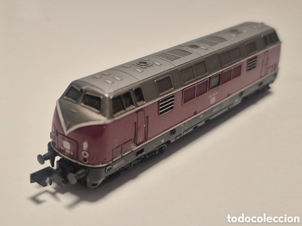 Scale Trains: ARNOLD N - LOCOMOTORA DIESEL DB 221 148-0
