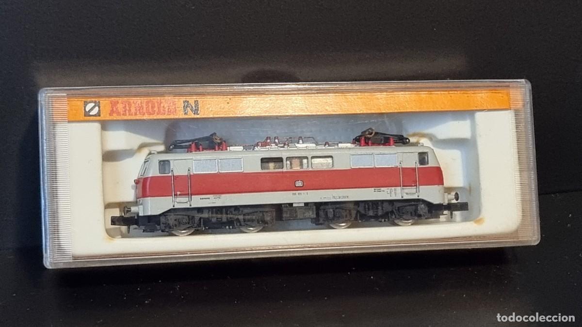 Trenes escala: ARNOLD MAQUINA LOCOMOTORA DB REF 2326 ARNOLD EN CAJA ORIGINAL FUNCIONA BIEN