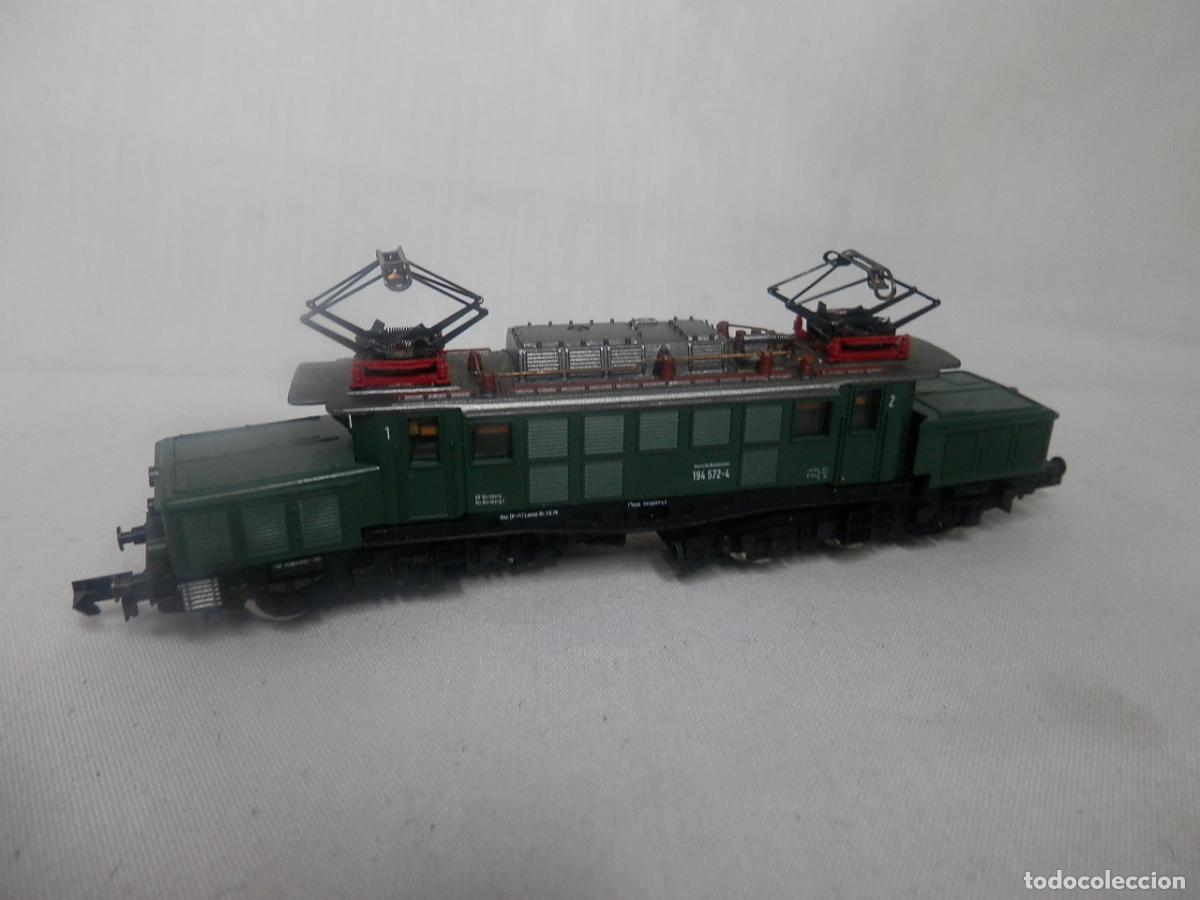 Trenes escala: LOCOMOTORA ELECTRICA ESCALA N DE ARNOLD PARA REPARAR
