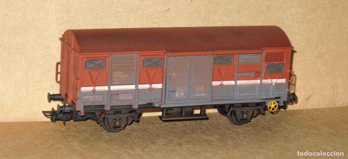 Trenes Escala: Electrotren 1340 repintado (parcheado gris, con banda blanca)