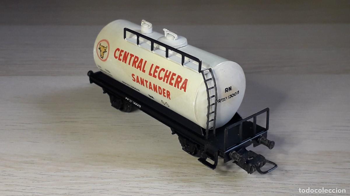 Trenes Escala: Vag&oacute;n Gran Cisterna Central Lechera Santander RN # 1107 *met&aacute;lico* H0 1/87 Electrotren, a&ntilde;os 50.