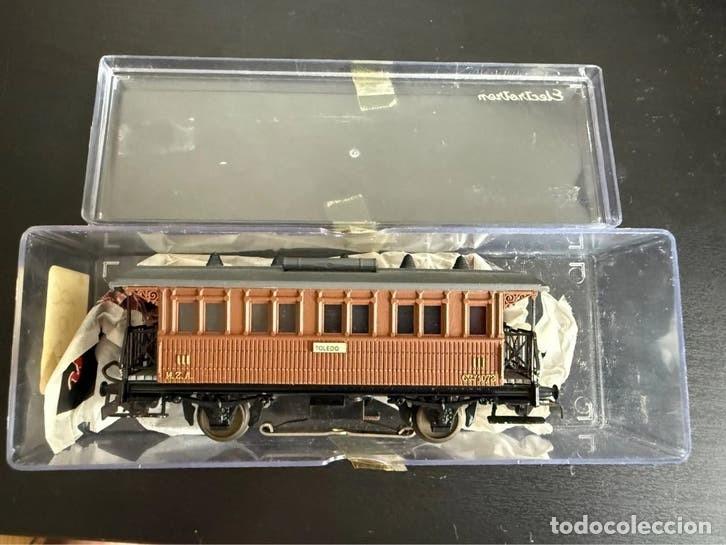 Trenes escala: Electrotren coche de madera con balconcillos MZA Toledo Cffv 1072 H0 con caja