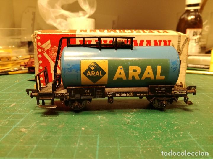 Trenes escala: Vagon cisterna ARAL ref. 5030 - Foto 1