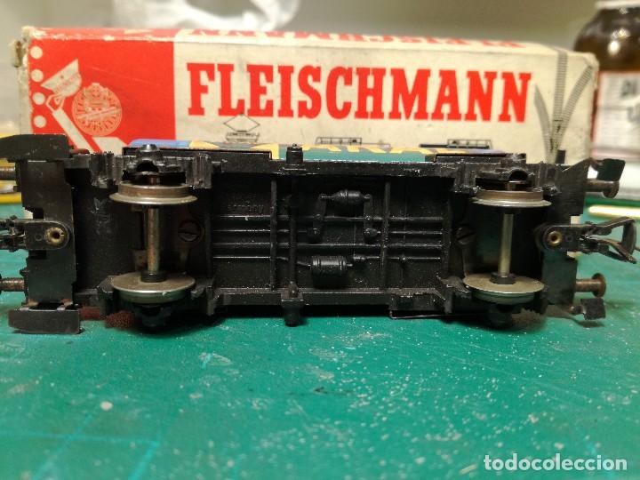 Trenes escala: Vagon cisterna ARAL ref. 5030 - Foto 3
