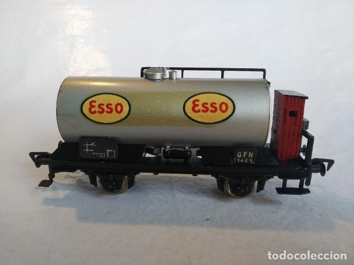 Trenes escala: Vag&oacute;n cisterna Fleischmann antiguo ref.1465E (ESSO). Escala H0 - Foto 1