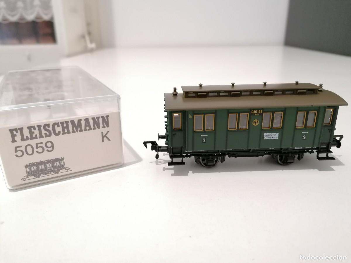 Treni in Scala: Fleischmann H0 5059K Vag&oacute;n de Pasajeros 3&ordf; Clase DRG Nuevo