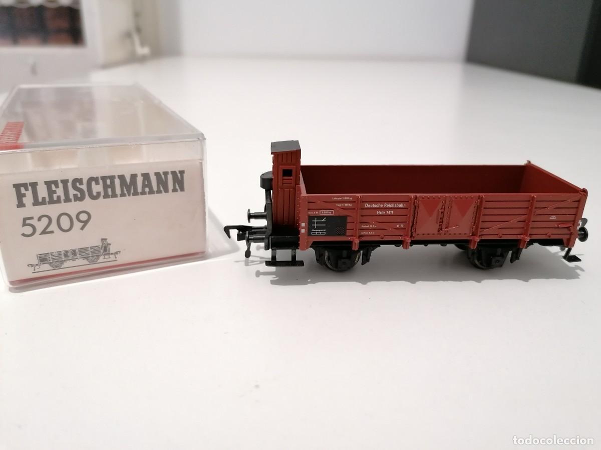 Treni in Scala: Fleischmann H0 5209 Vag&oacute;n de Bordes Altos con Garita DR Nuevo
