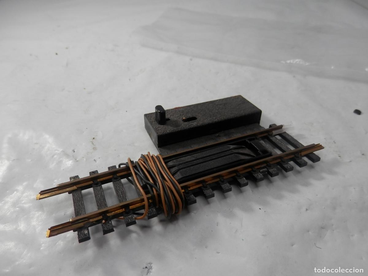 Trenes escala: VIA DESENGANCHADORA AUTOMATICA ESCALA HO DE FLEISCHMANN - Foto 1