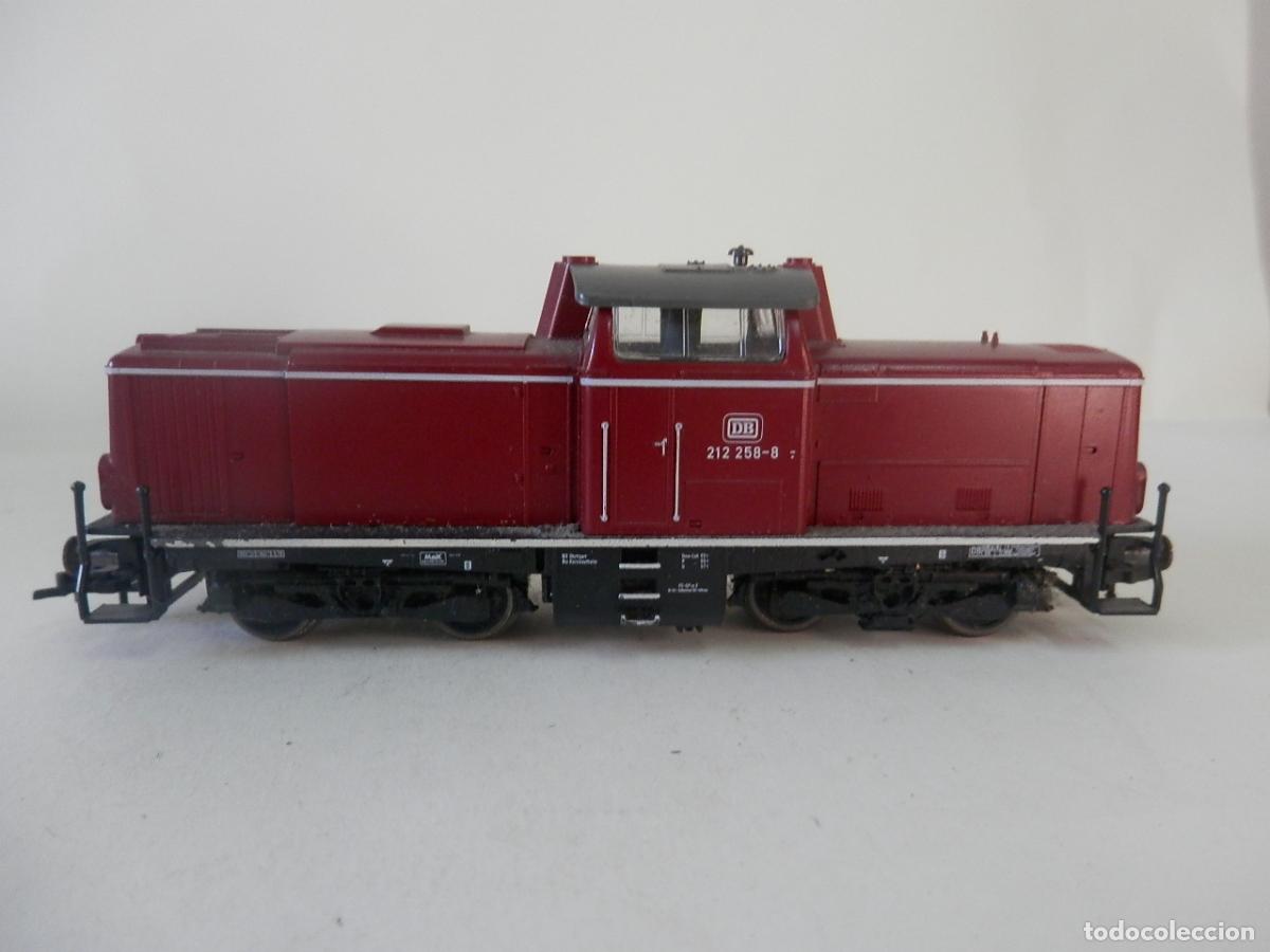Trenes escala: LOCOMOTORA DIESEL DE LA DB 212 258 ESCALA HO DE FLEISCHMANN