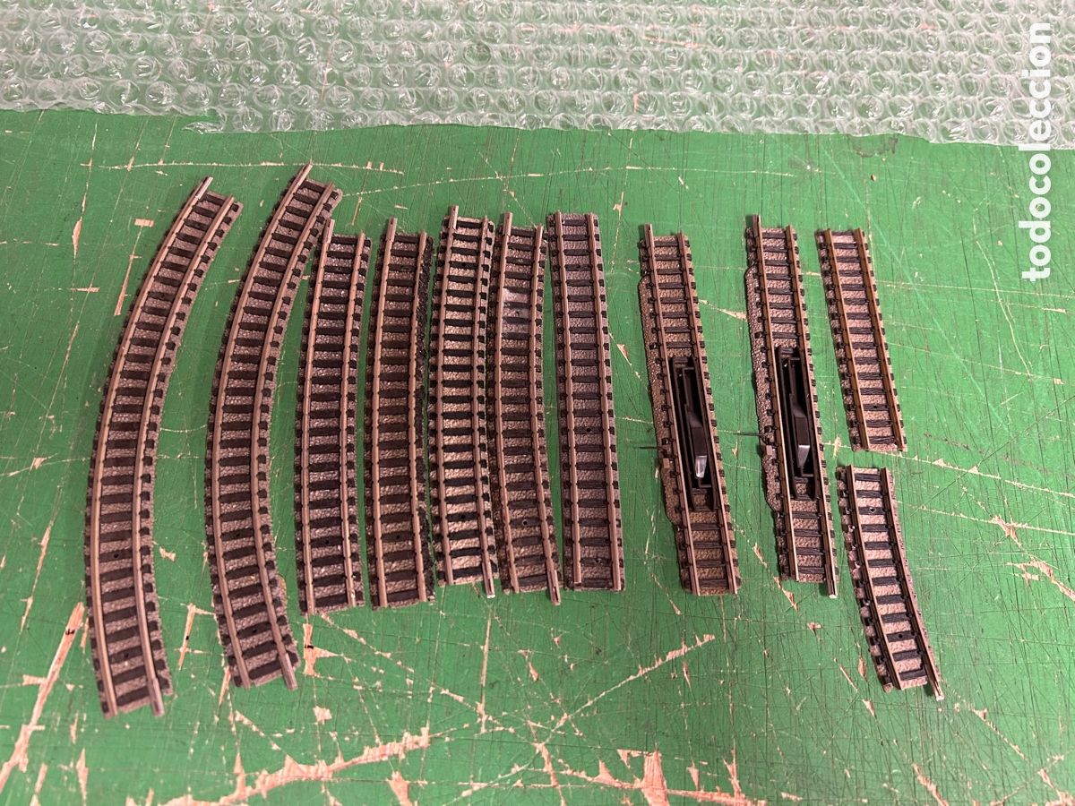 Trenes escala: FLEISCHMANNA VIAS N 2 DESENGANCHADORES CON VARIAS VIAS
