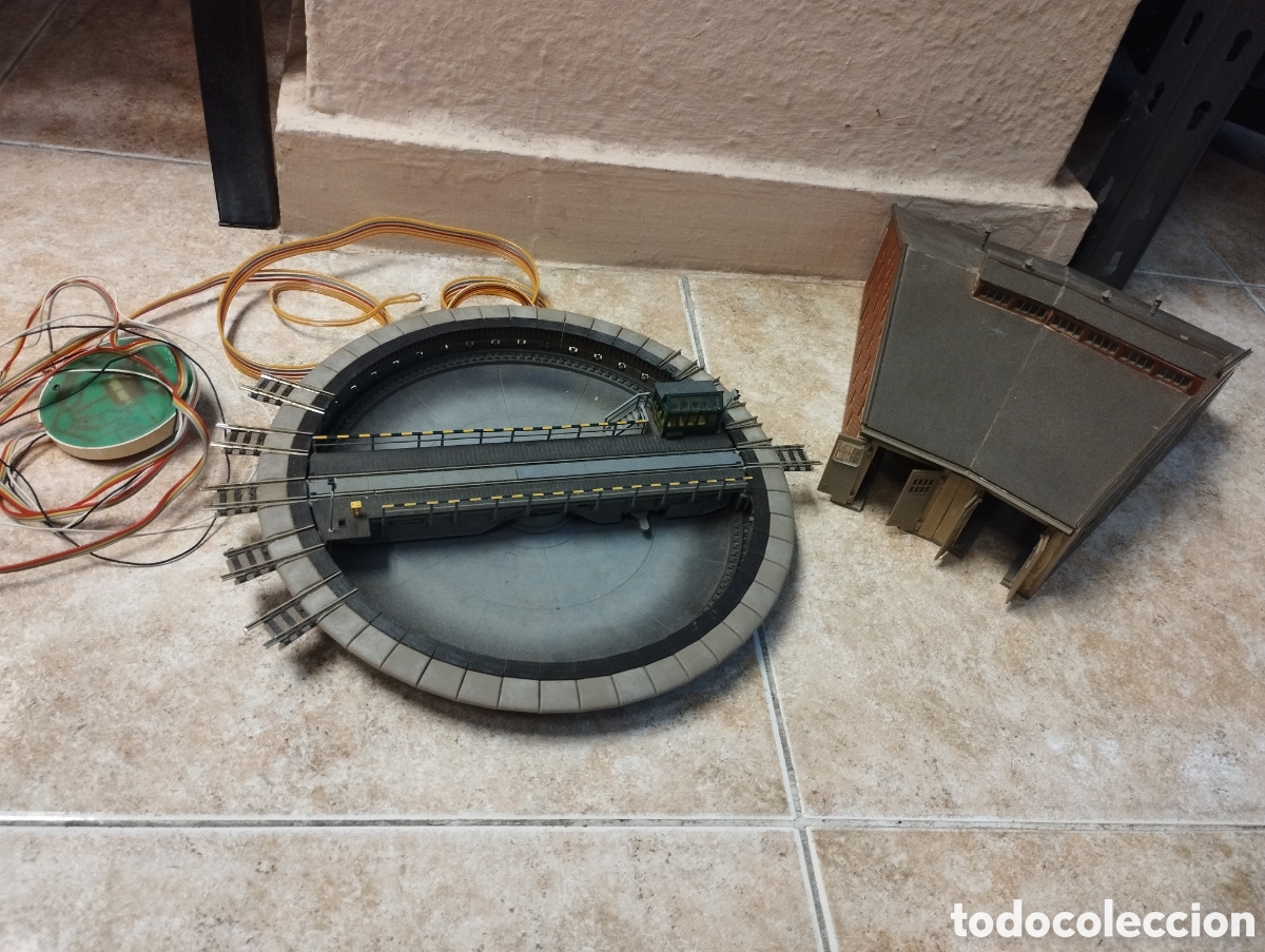 Trenes escala: Plataforma giratoria fleischmann m&aacute;s dep&oacute;sito locomotoras scala n