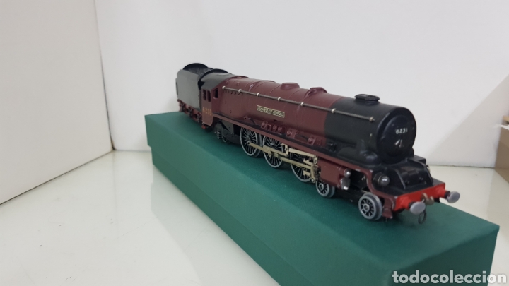 Trenes Escala: Hornby dublo locomotora escala H0 corriente continua a 3 raíles 6231 granate de 29 cm - Foto 2 - 288968228