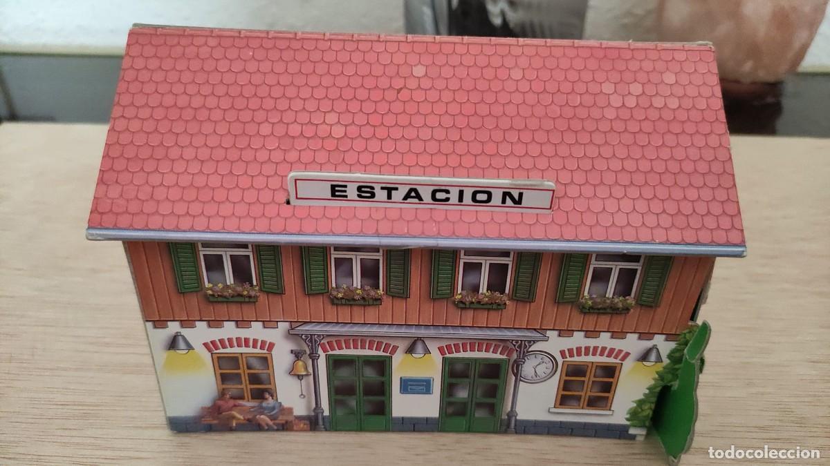 Trenes Escala: ESTACION DE VIAJEROS IBERTREN H0 DE CARTON