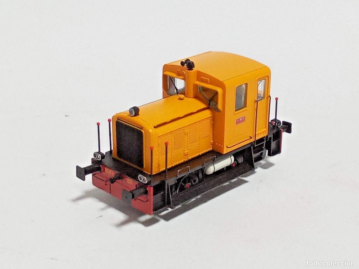 Trenes escala: LOCOMOTORA 10100 &rdquo;MEME&rdquo; VERSION ORIGEN - RENFE - IBERTREN 43011 - HO H0
