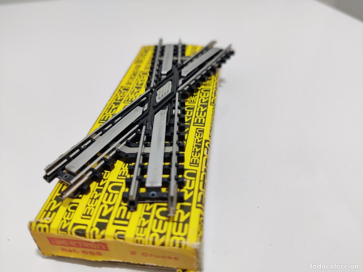 Trenes Escala: IBERTREN 3N - 1 CRUCE EN SU CAJA REF. 665