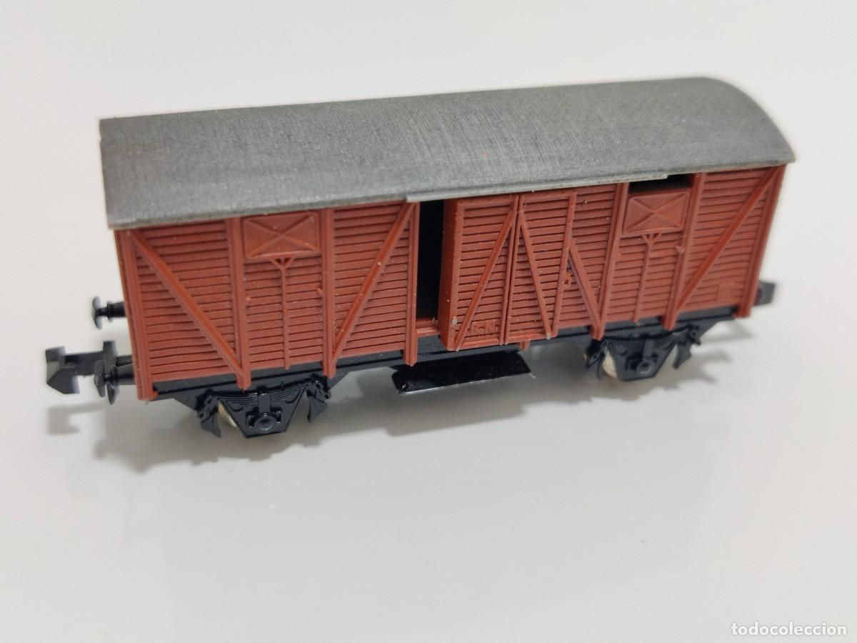 Trenes escala: IBERTREN N - VAG&Oacute;N CERRADO MARR&Oacute;N REF. 341