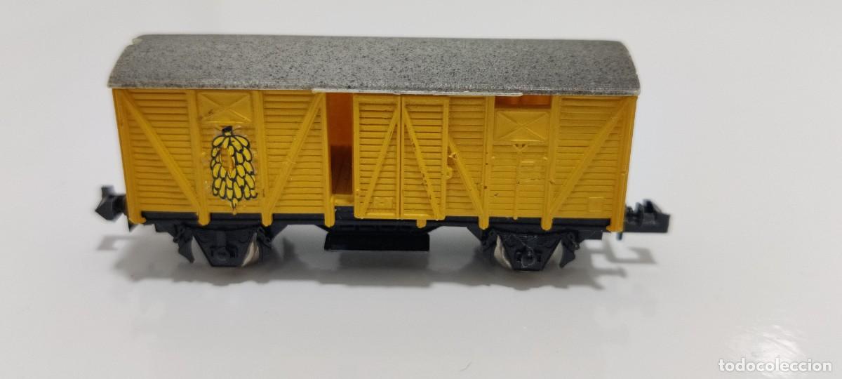 Trenes Escala: IBERTREN N - VAG&Oacute;N CERRADO AMARILLO TRANSPORTE DE PL&Aacute;TANOS 2 EJES, REF. 343
