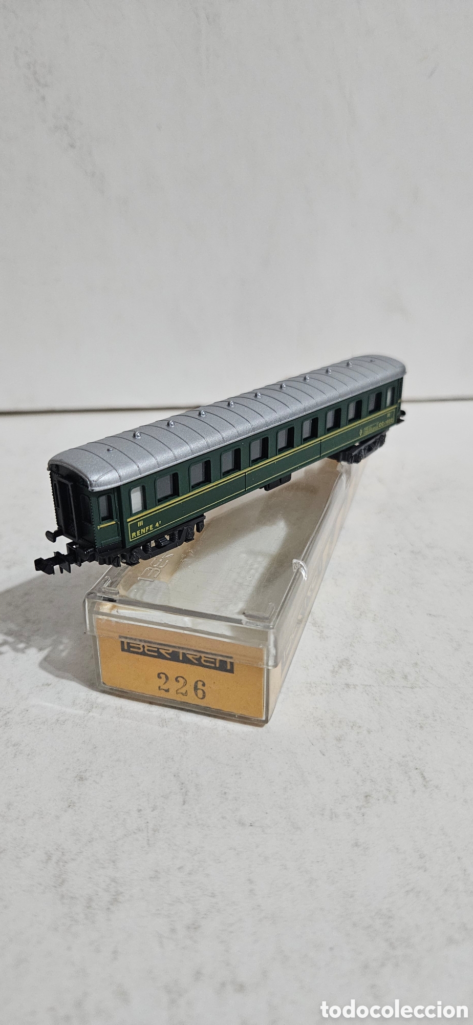 Trenes Escala: IBERTREN COCHE 3&ordf; CLASE C.C 1000 VERDER&Oacute;N RENFE REFERENCIA 226, ESCALA N. NUEVO