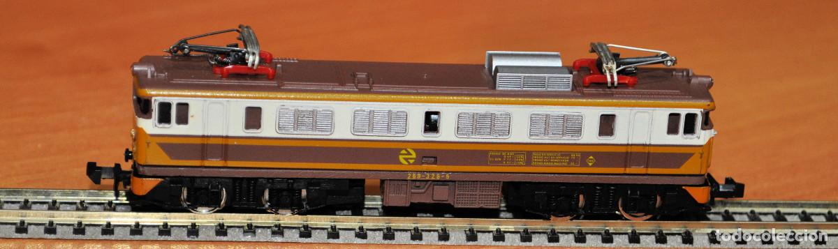 Trenes Escala: LOCOMOTORA EL&Eacute;CTRICA MITSUBISHI 269 RENFE ESTRELLA DE IBERTREN, REF. 972. ESCALA 2N.