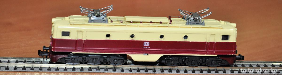Trenes Escala: LOCOMOTORA EL&Eacute;CTRICA ALSTHOM ROJO Y MARFIL DE LA DB DE IBERTREN, REF. 018. ESCALA 3N.