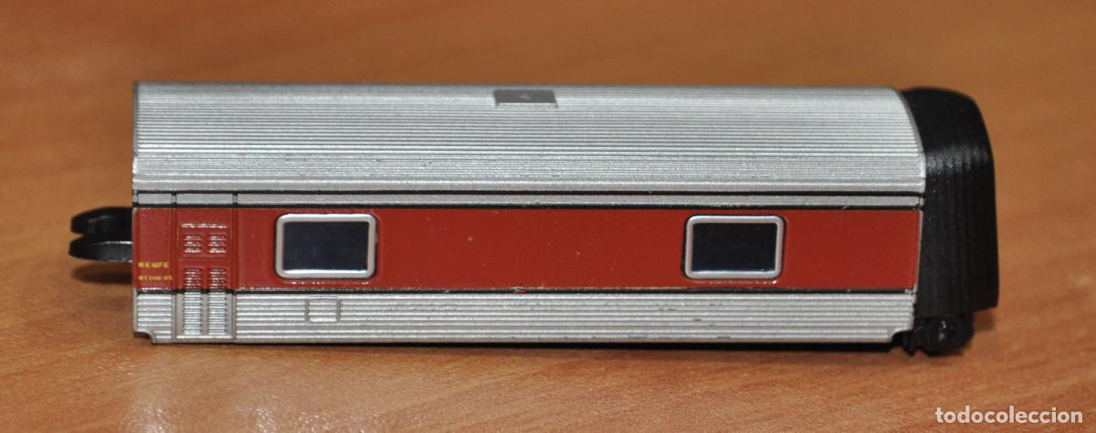 Trenes Escala: COCHE CAFETER&Iacute;A DEL TALGO DE IBERTREN. ESCALA N