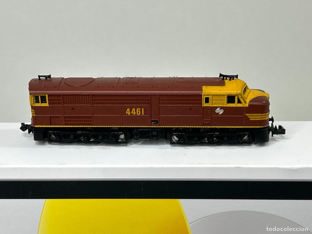 Trenes Escala: LOCOMOTORA IBERTREN 2N