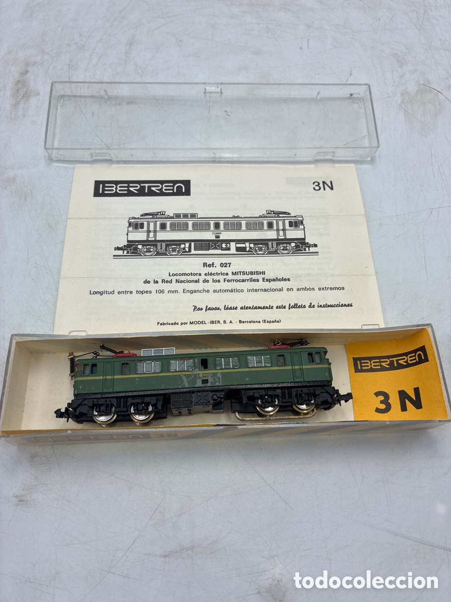 Trenes Escala: Locomotora el&eacute;ctrica Mitsubishi 269 verde Renfe de Ibertr&eacute;n. Referencia 027. Escala 3N.