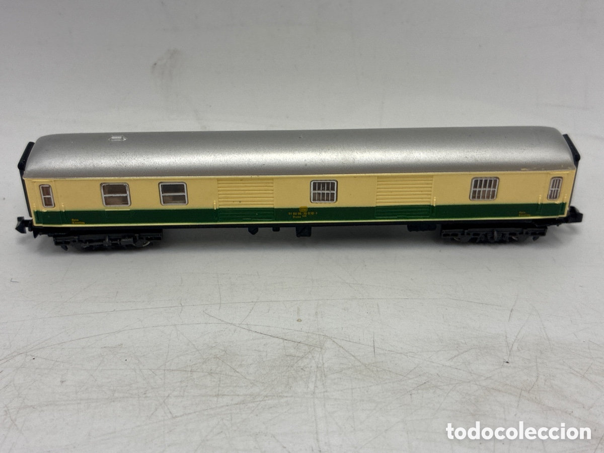 Trenes Escala: Vag&oacute;n Ibertr&eacute;n. Spain. Con caja.