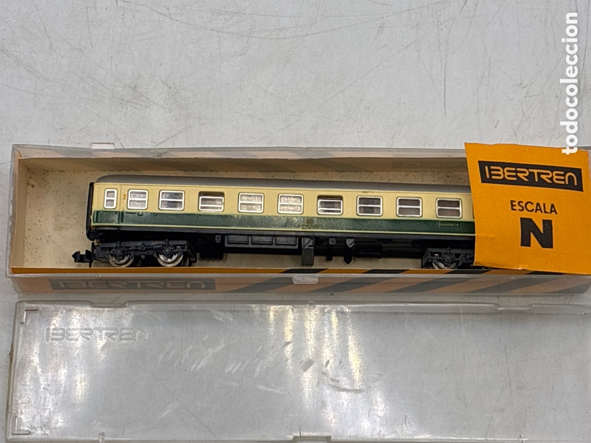 Trenes Escala: Vag&oacute;n Ibertr&eacute;n Escala N. Con su caja.