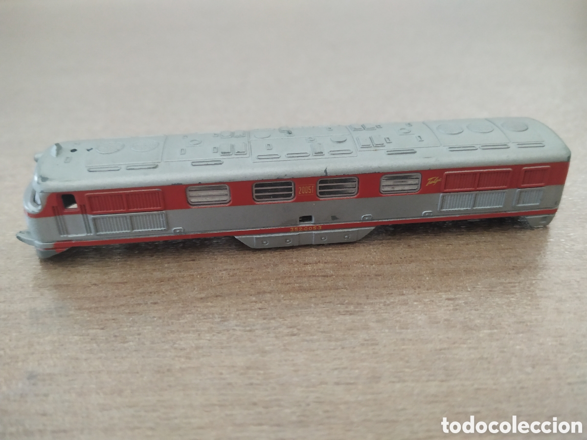 Trenes Escala: Carroceria o carcasa LOCOMOTORA DIESEL B.B. 2000 TALGO IBERTREN 3N REF 026 PARA RESTAURAR