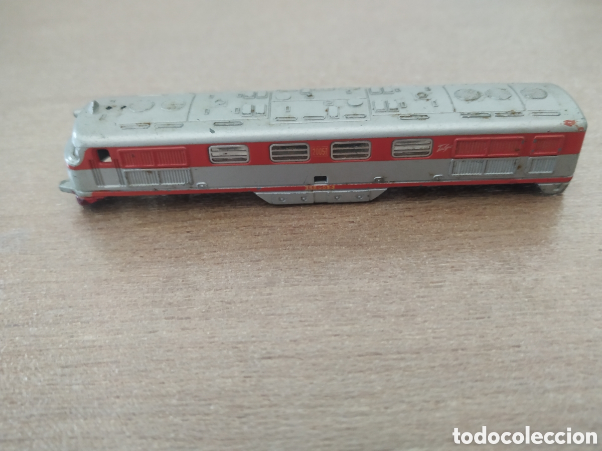 Trenes Escala: Carroceria o carcasa LOCOMOTORA DIESEL B.B. 2000 TALGO IBERTREN 3N REF 026 PARA RESTAURAR