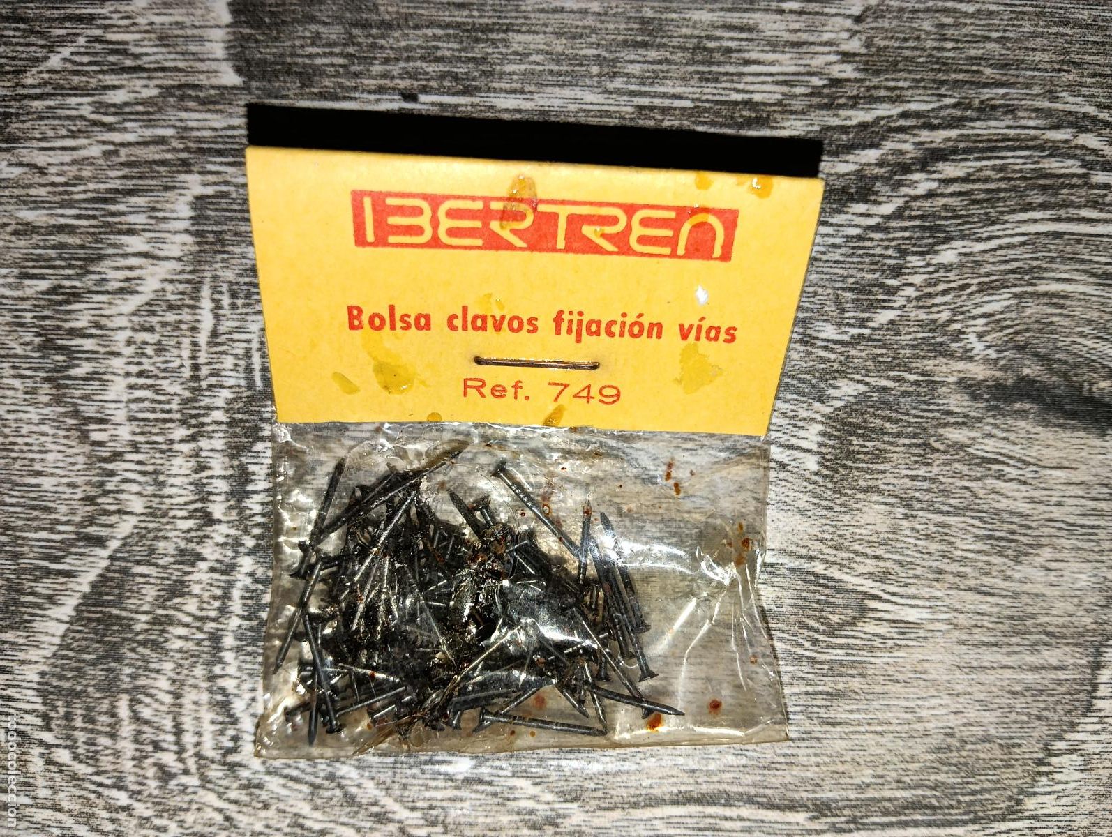 Trenes Escala: Ibertren. Antigua bolsa clavos fijaci&oacute;n vias ref 749 Fabricado por Mobel-Iber