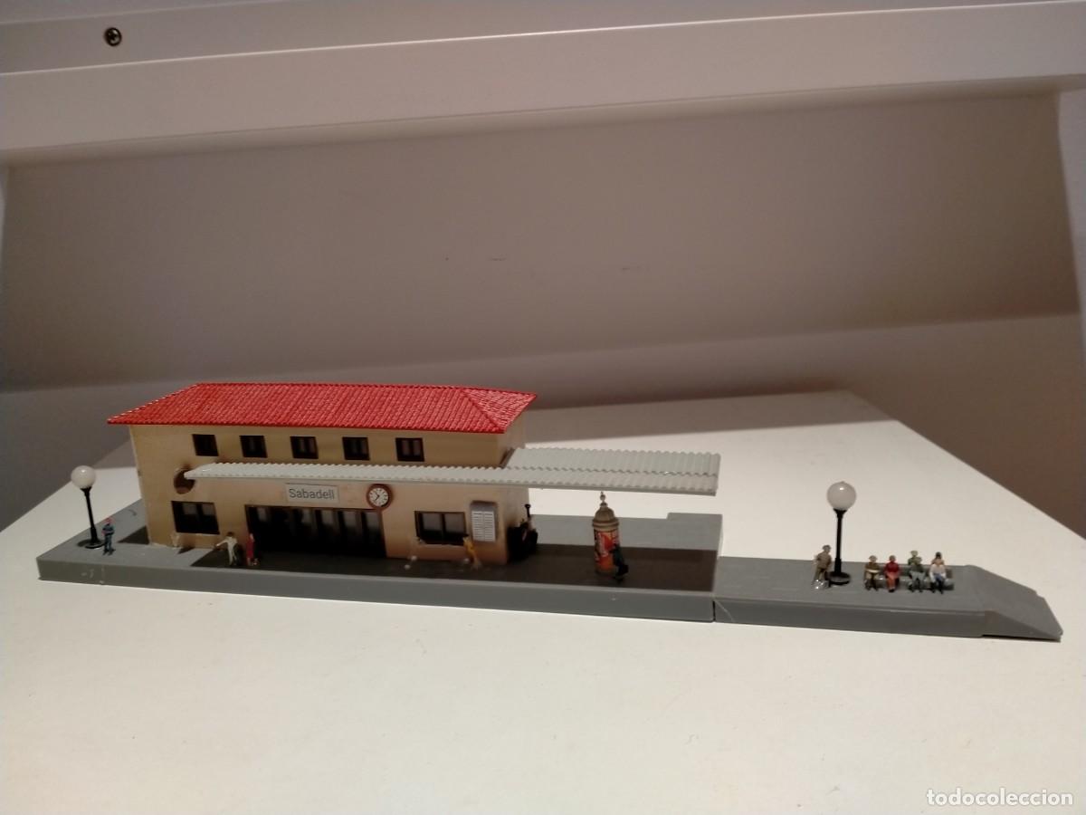 Trenes Escala: Estaci&oacute;n Ibertren N modificada y customizada