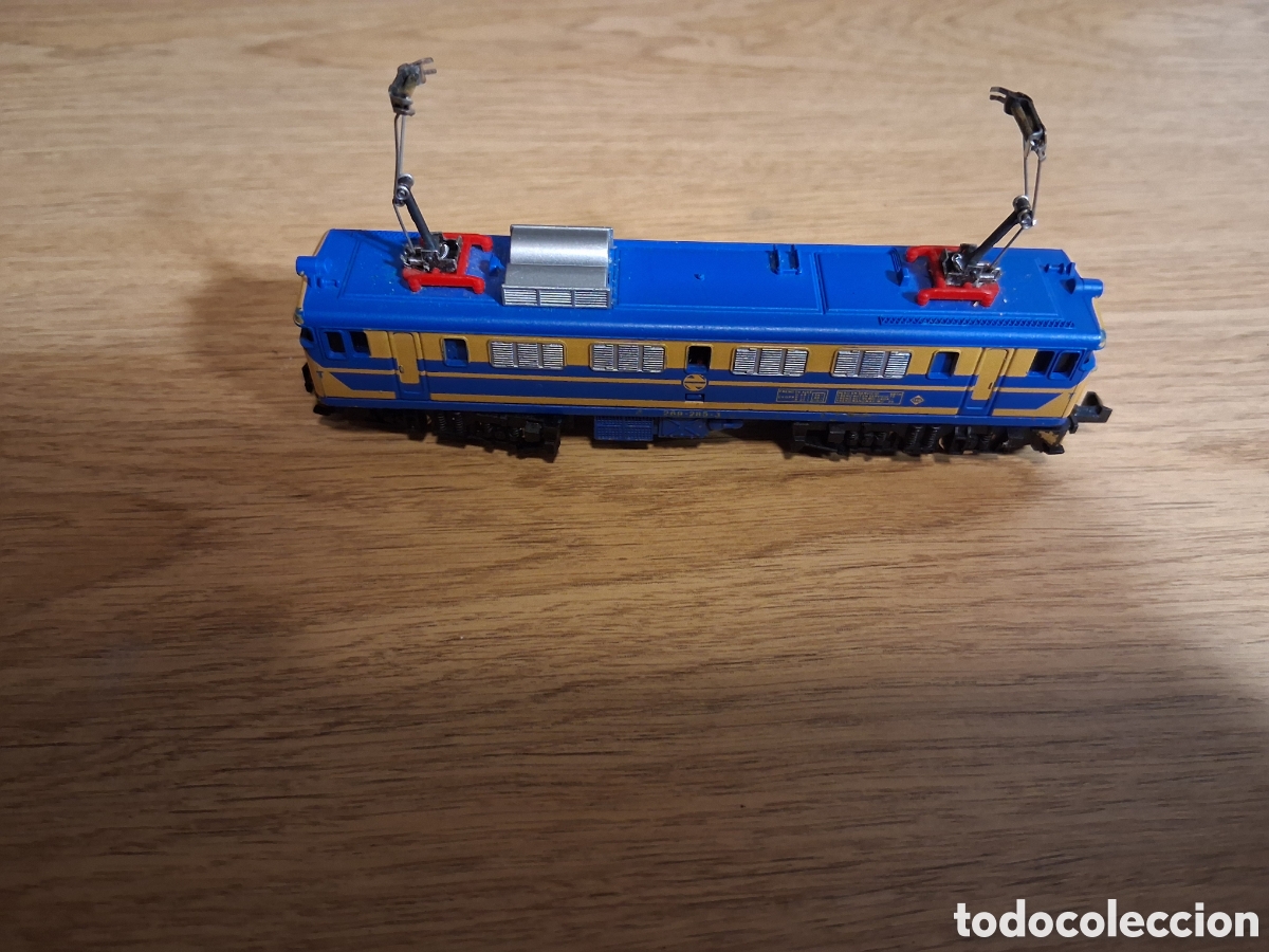 Trenes Escala: Locomotora ibertren.......