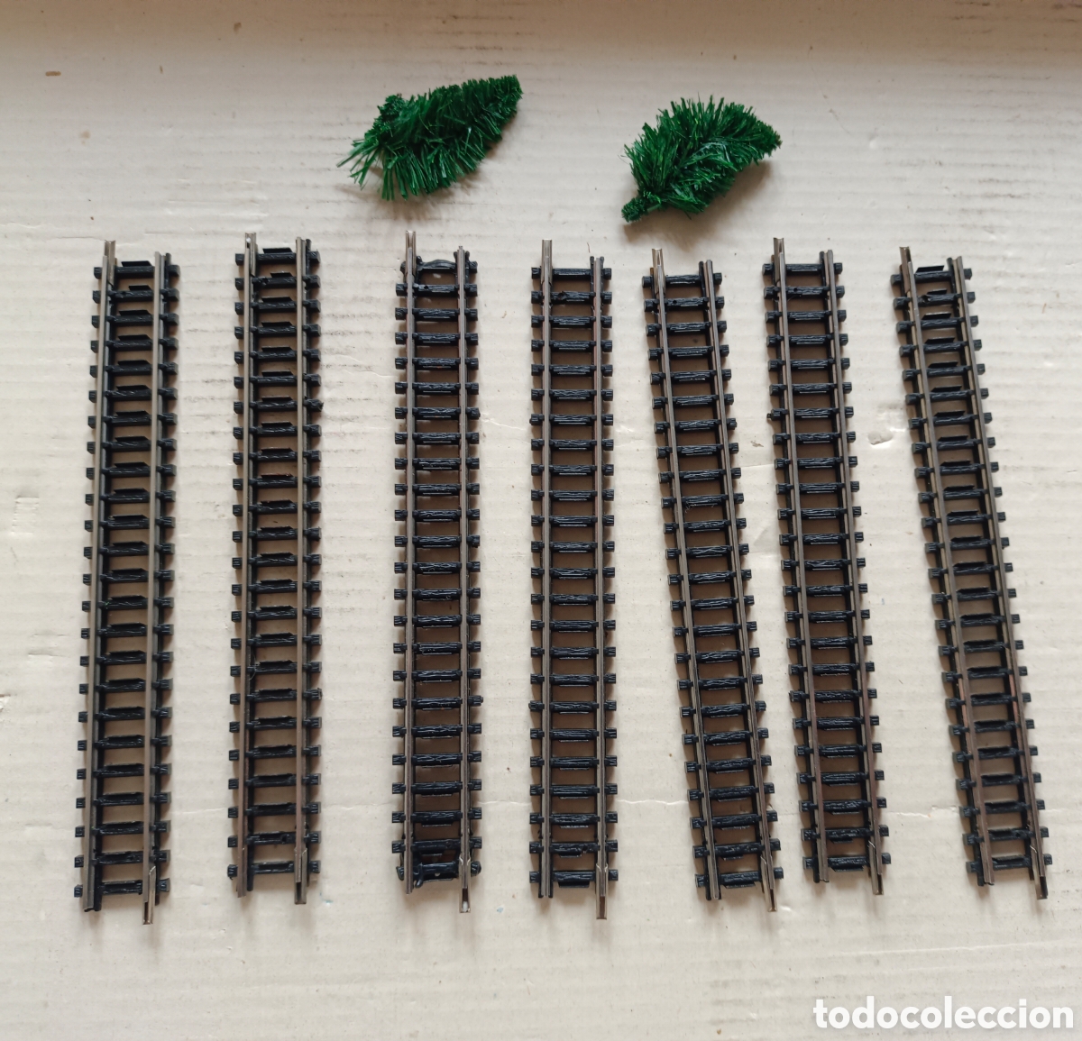 Trenes Escala: 7 rectas y 2 arboles ibertren 3n