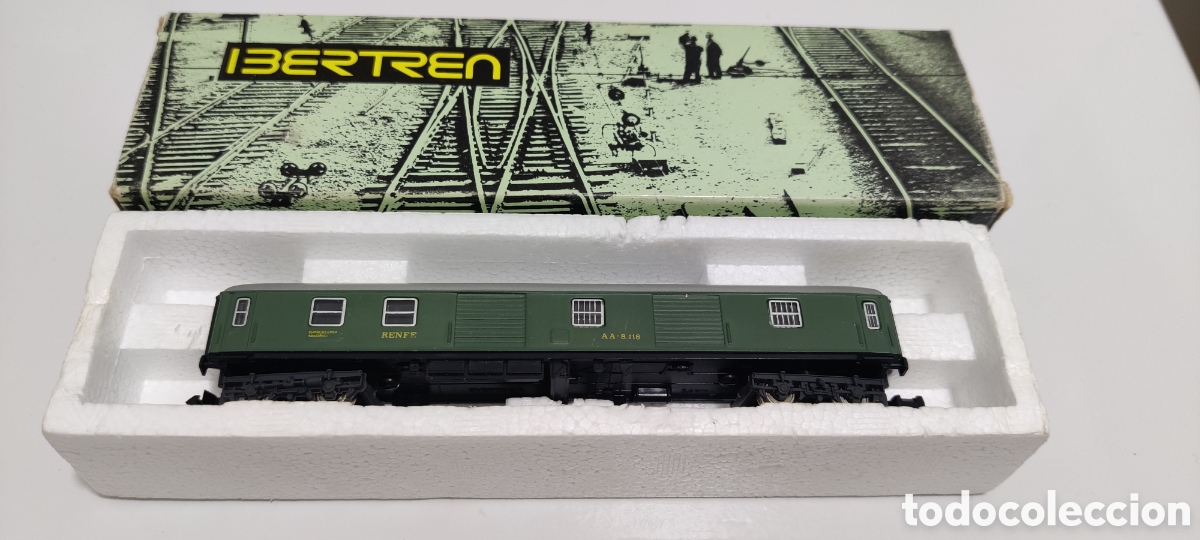 Trenes Escala: IBERTREN N - FURG&Oacute;N SERIE 8000 REF. 2103