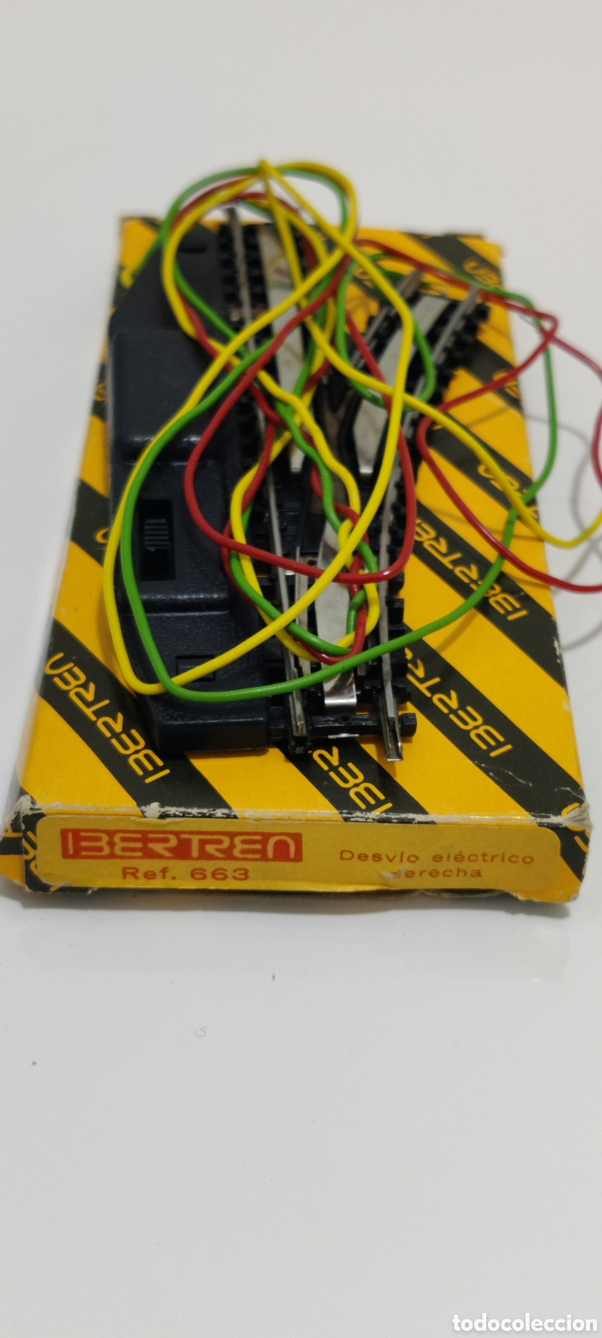 Scale Trains: IBERTREN N - DESV&Iacute;O EL&Eacute;CTRICO DERECHA REF. 663