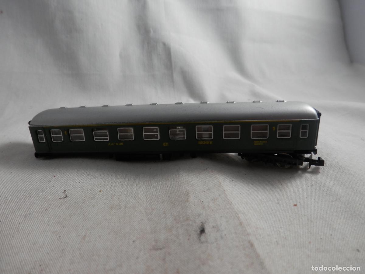 Trenes escala: VAGON PASAJEROS ESCALA N DE IBERTREN LE FALTA UN BOGIE