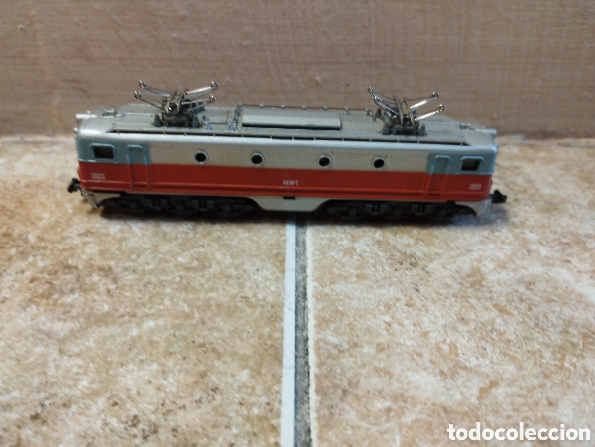 Trenes escala: Locomotora el&eacute;ctrica Alsthom serie 7600 de Renfe, modelo 276 de Ibertren en escala N.