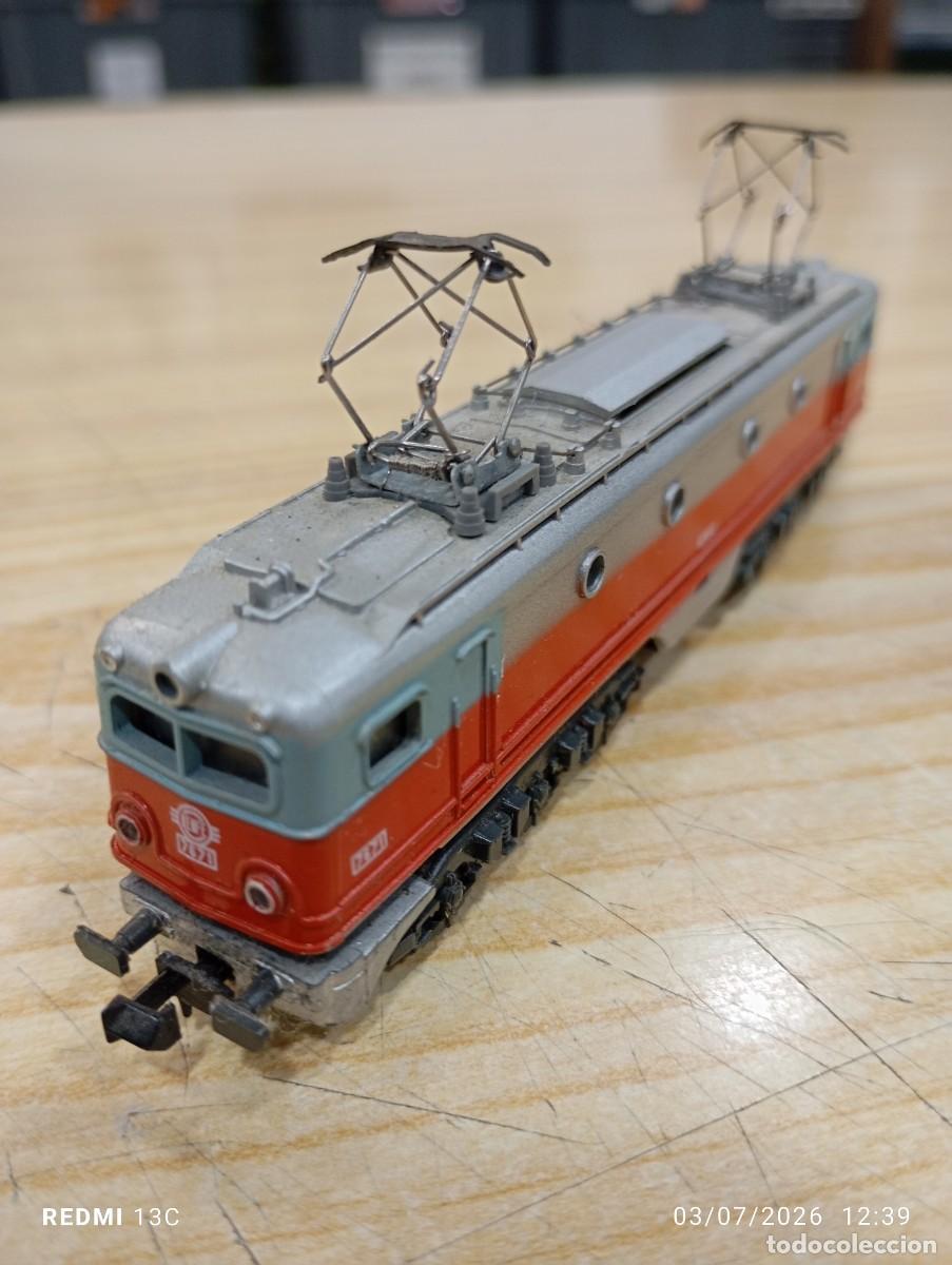 Trenes escala: LOCOMOTORA IBERTREN RENFE 7671