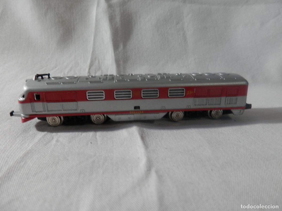 Trenes escala: LOCOMOTORA DIESEL RENFE ESCALA 3N DE IBERTREN