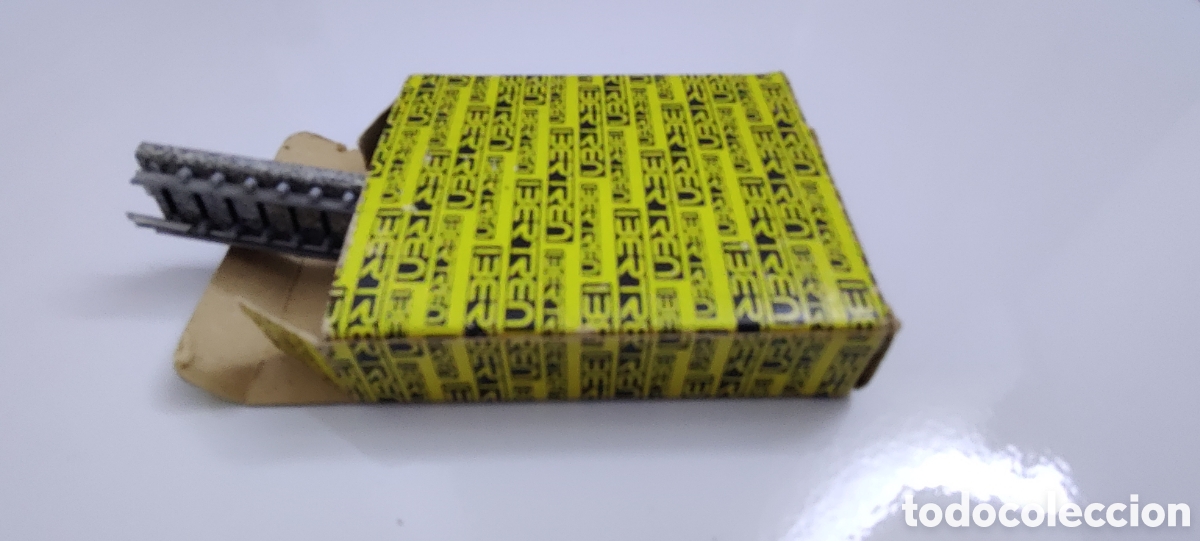 Trenes escala: IBERTREN 3N - CAJA 12 V&Iacute;AS 60 mm BALASTO REF. 5102