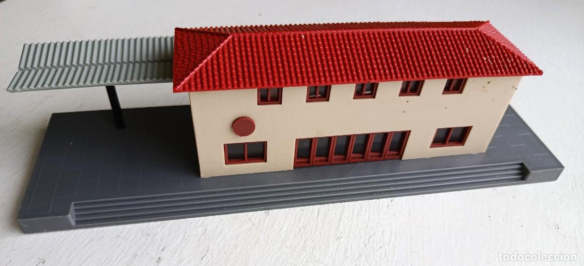 Trenes escala: ESTACI&Oacute;N DE TREN + ANDEN de IBERTREN escala 3N