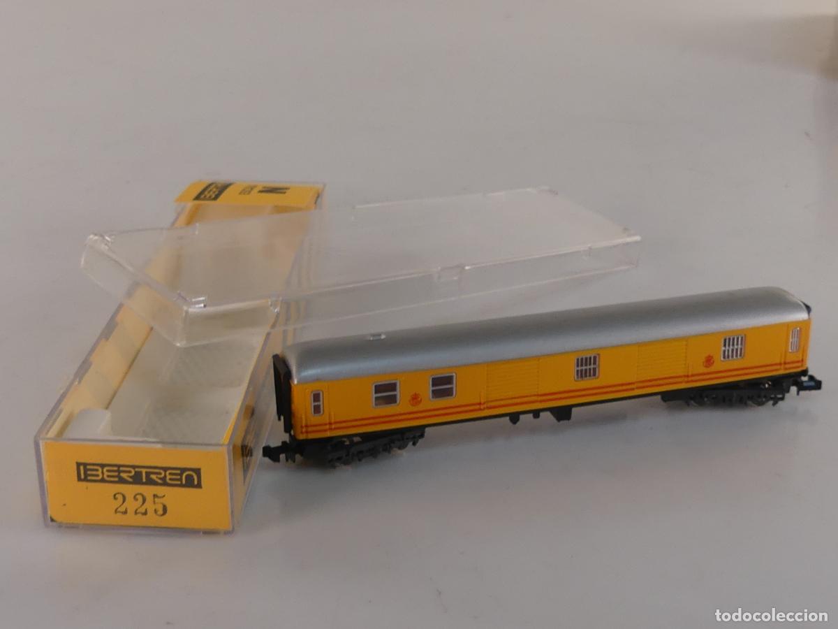 Comboios Escala: VAGON CORREOS ESCALA -N- DE IBERTREN CON CAJA REF: 225
