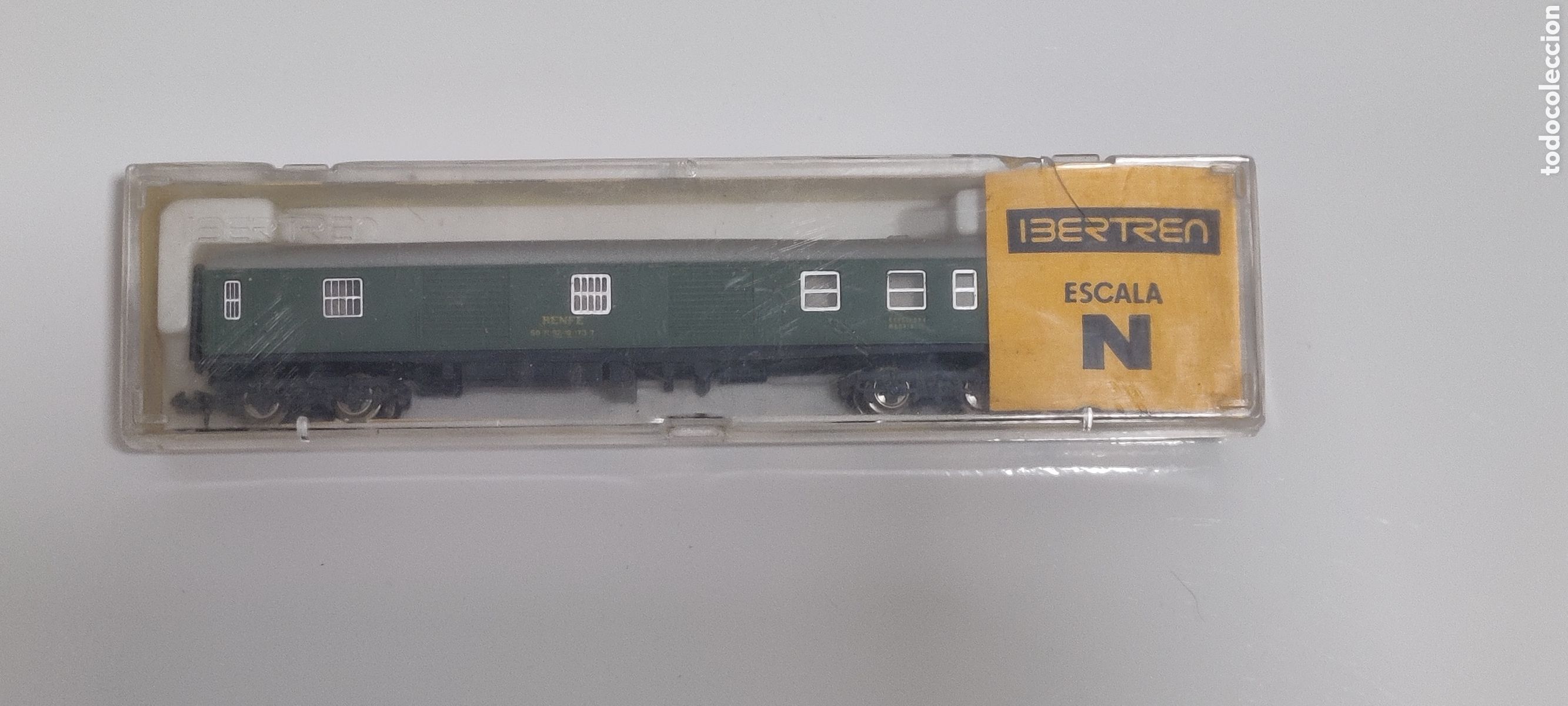 Trenes escala: IBERTREN N - FURG&Oacute;N SERIE 8000 VERDE REFERENCIA 205