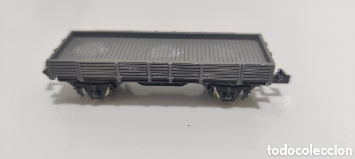 Trenes escala: IBERTREN N - VAG&Oacute;N BORDE BAJO GRIS REF. 302