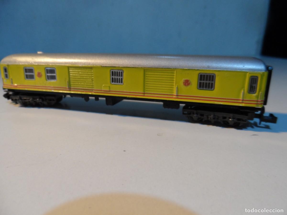 Trains &Eacute;chelle: VAGON IBERTREN CORREOS REPINTADO ESCALA N