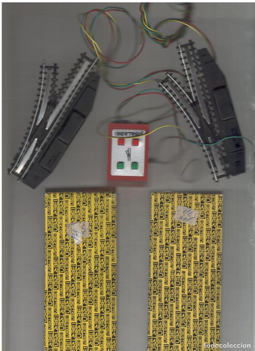 Trenes escala: 25(10+15) Conjunto de v&iacute;as,(2)desviosel&eacute;ctricos izq.(1) pupitre desvios,(3pares)adaptadores,encarril