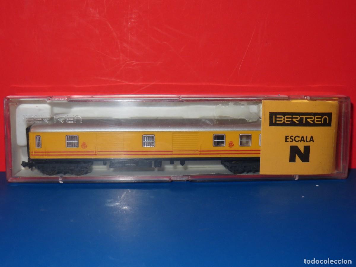 Trenes escala: VAG&Oacute;N CORREOS IBERTREN ESCALA N