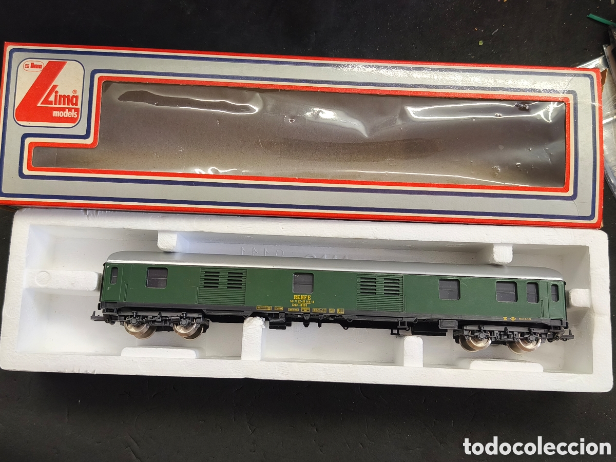 Trenes Escala: Vag&oacute;n lima H0 RENFE, 9325